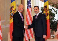 http://forum.anticonceptionale.ro/uploads/thumbs/25769_biden-filat.jpg